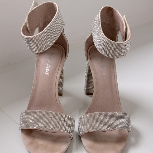 Jeffrey Campbell Lindsay show - Picture 6 of 9